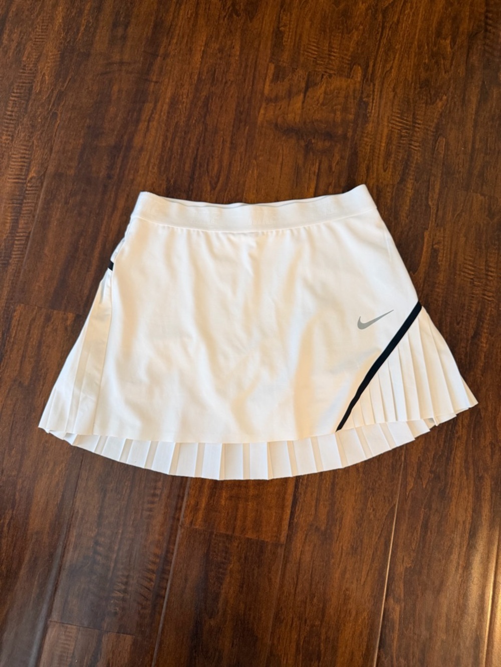 Nike White Pleated Skater Tennis Skirt with Black Trim
